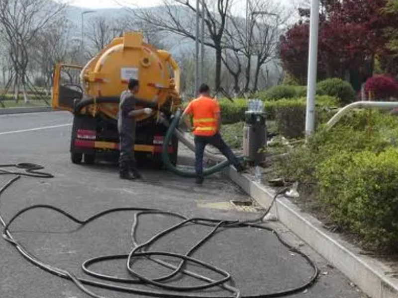 西安修水龙头，角阀阀门，软管，水箱洁具，取断丝