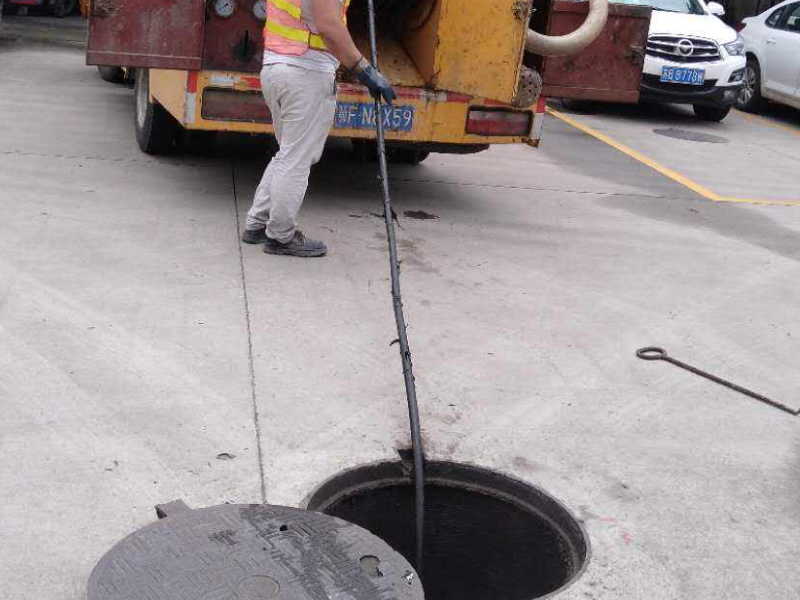 西安疏通隔油池洗菜池市政管道高压疏通车吸粪车抽污车