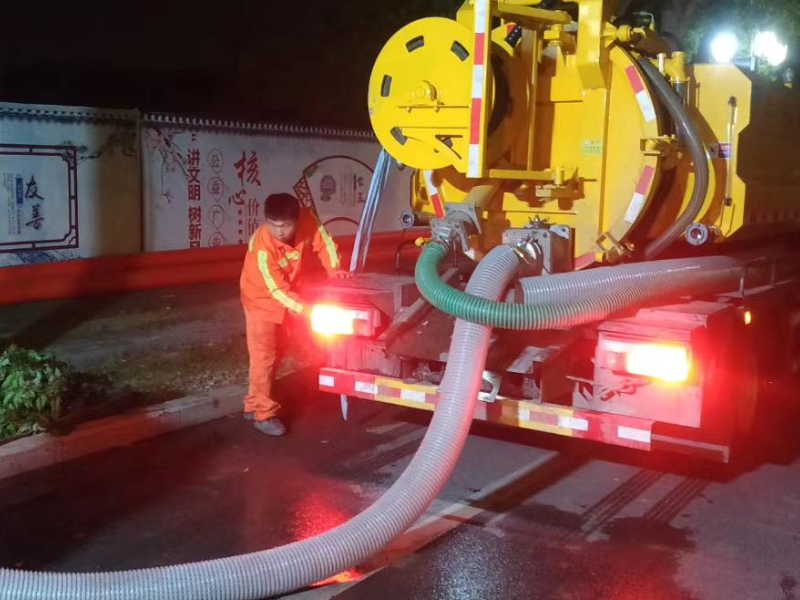 西安瑞鑫摩天城南二环太白南路专业疏通清理化粪池高压