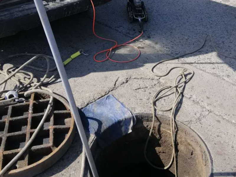 西安凤城二路马桶疏通 西安雅禾花苑管道疏通