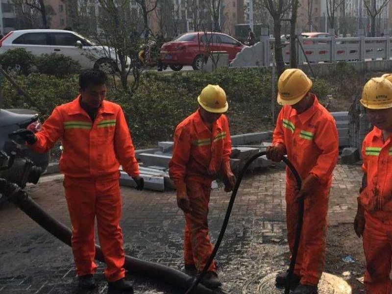 西安24小时专业疏通各种疑难下水道，污水池打捞