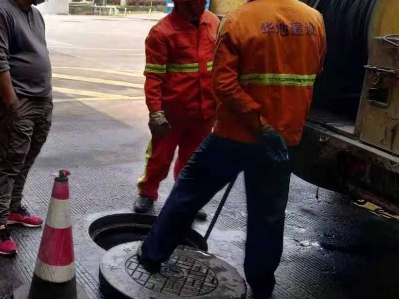 西安雁塔区超低价马桶疏通 管道疏通 下水道疏通