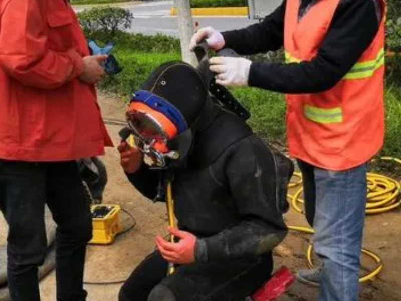 西安周至县专业疏通下水道 马桶疏通 清淤抽粪安全可